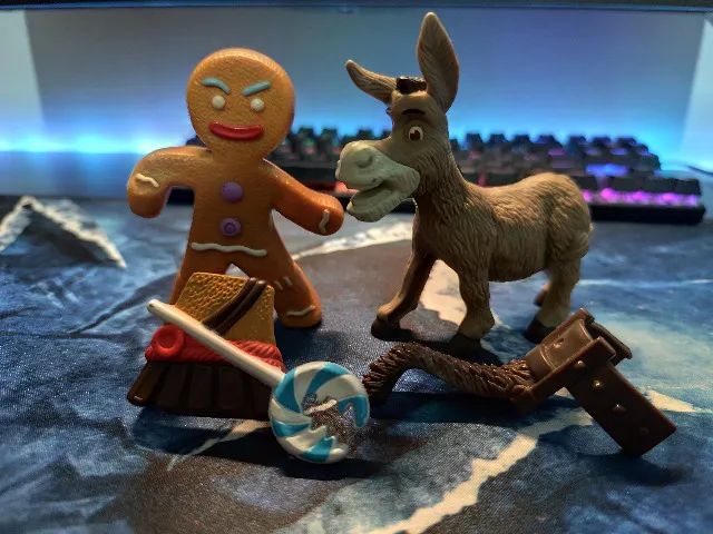 Shrek McDonalds Burro e Biscoito 2010