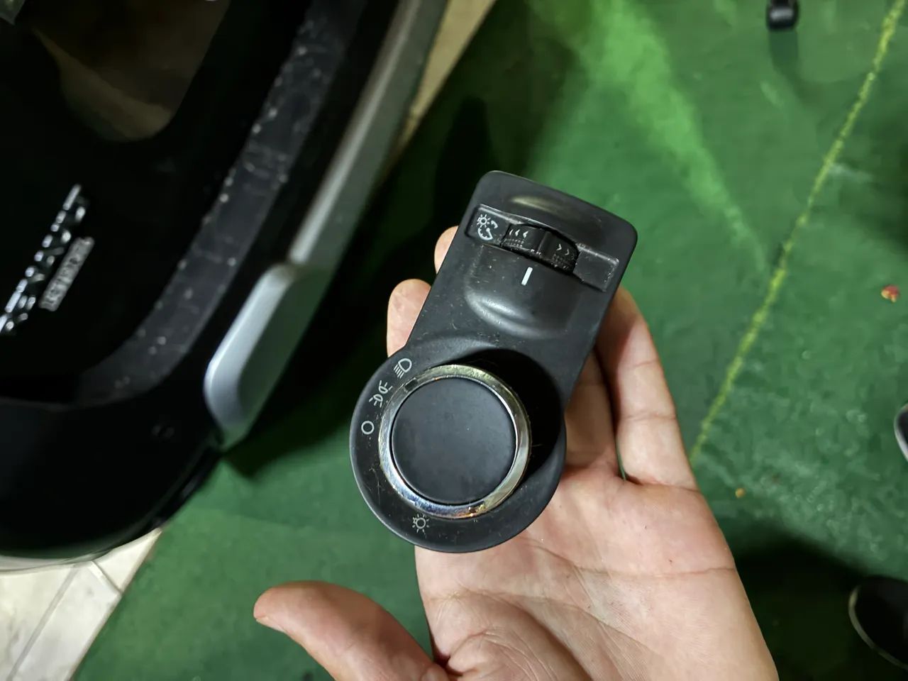 Botão original farol Onix 