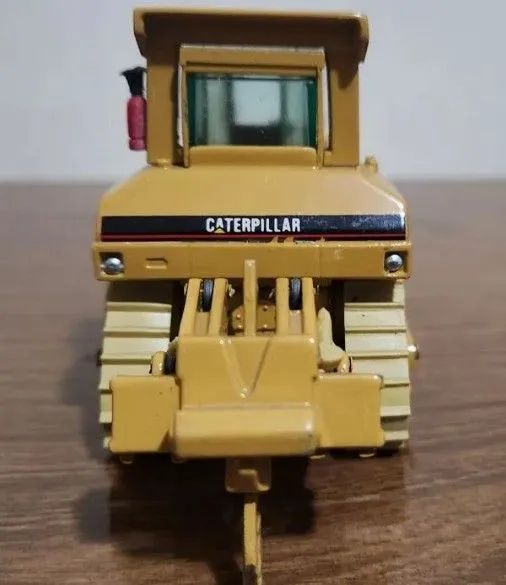 Miniatura Carrinho Trator de Esteiras D8R Caterpillar Anos 80