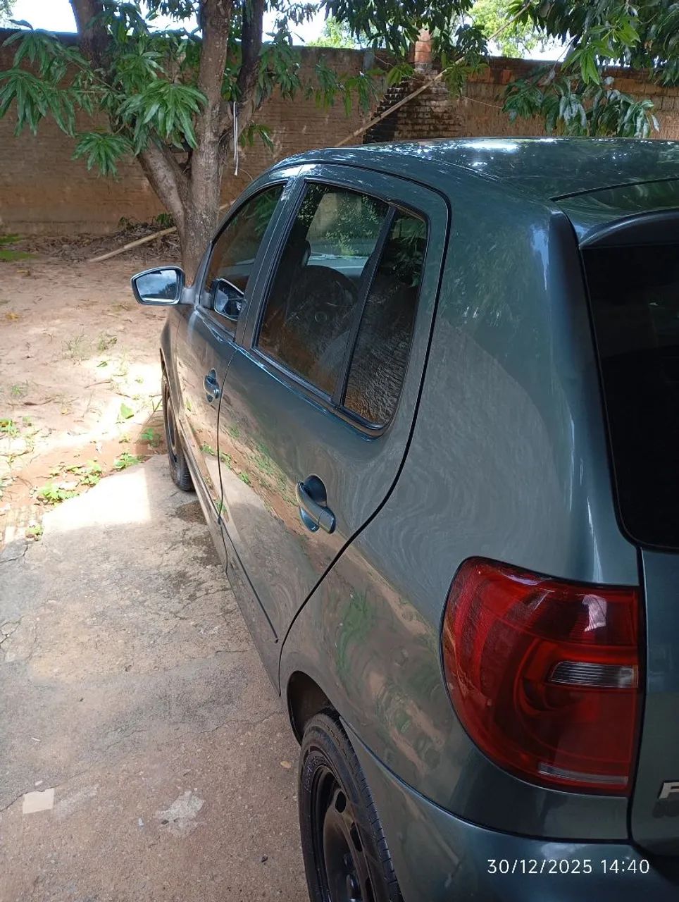 Volkswagen Fox 1.0 MI Total Flex 8V 5P 2011 - Foto 4