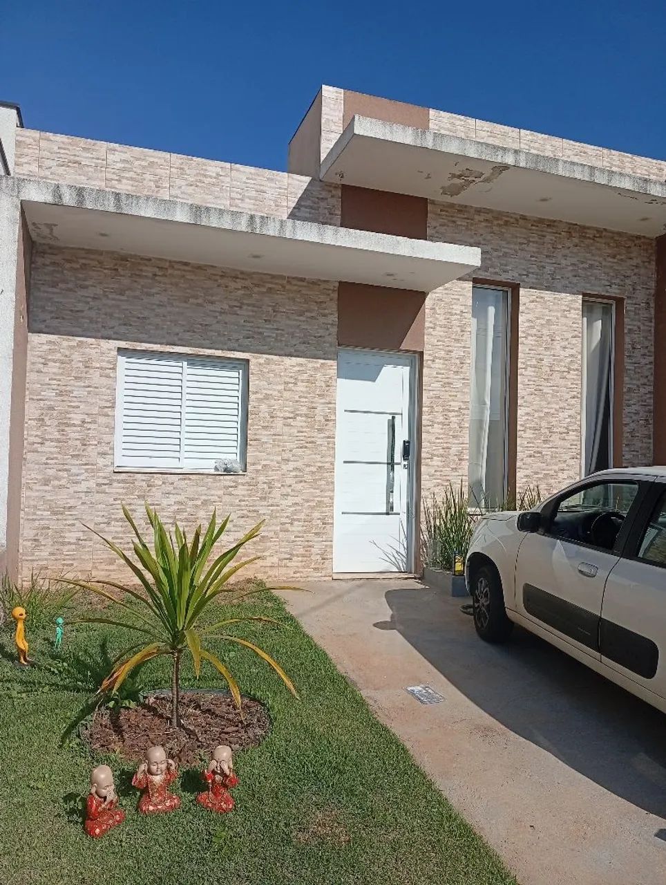 Casa em condomínio aceito permuta 