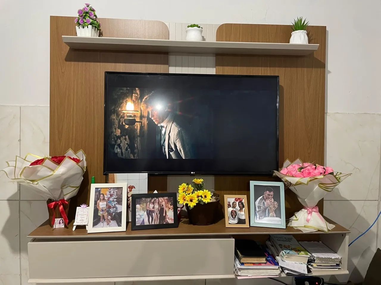 Em venta painel com Tv de 45 polegadas (painel da para tv de 65)