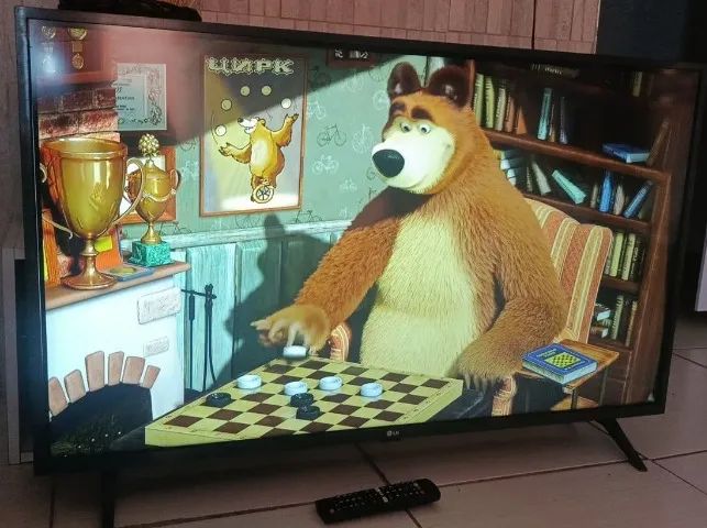 Smart TV LG 43" Polegadas  - Foto 2