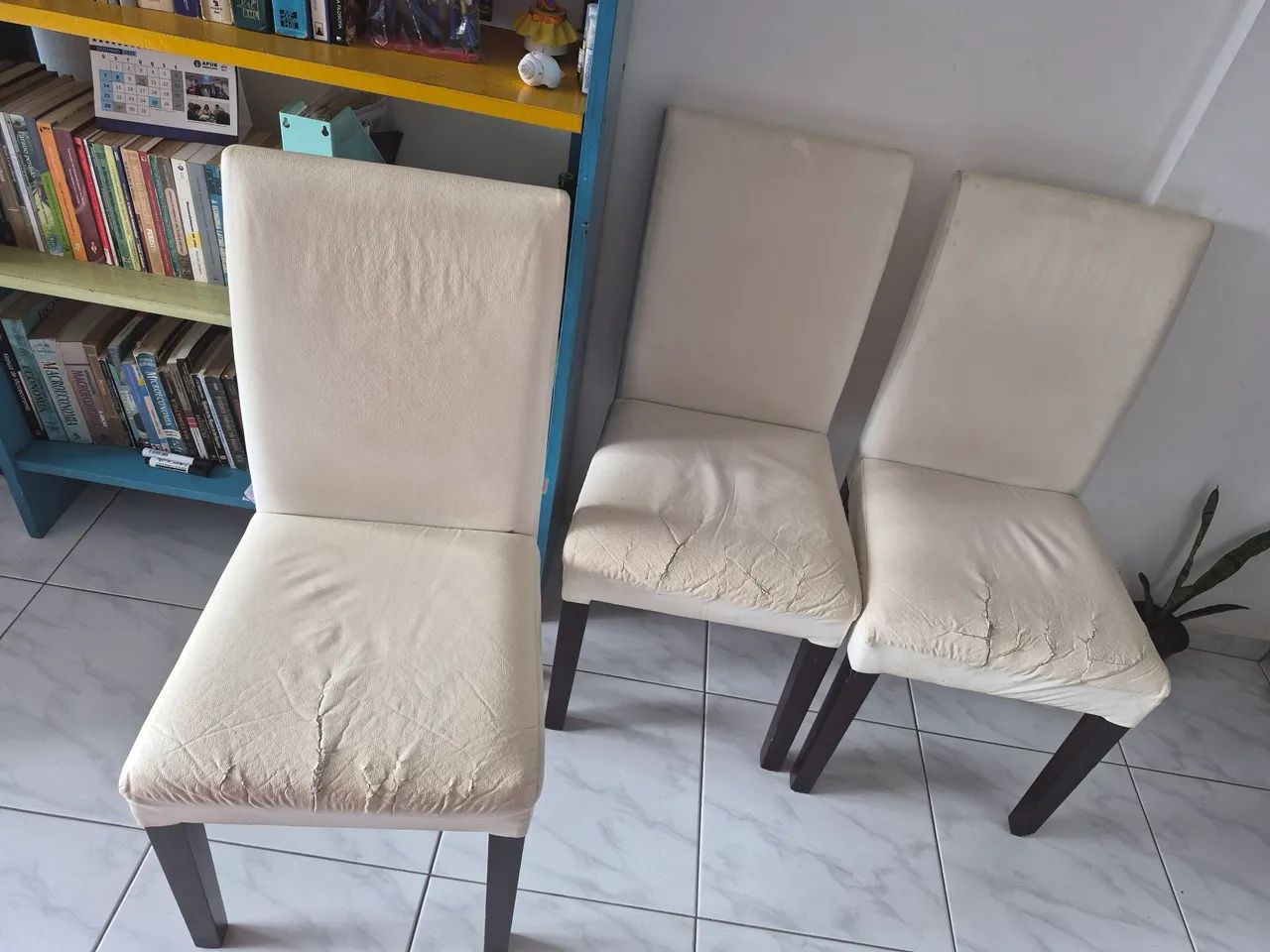 4 cadeiras antigas