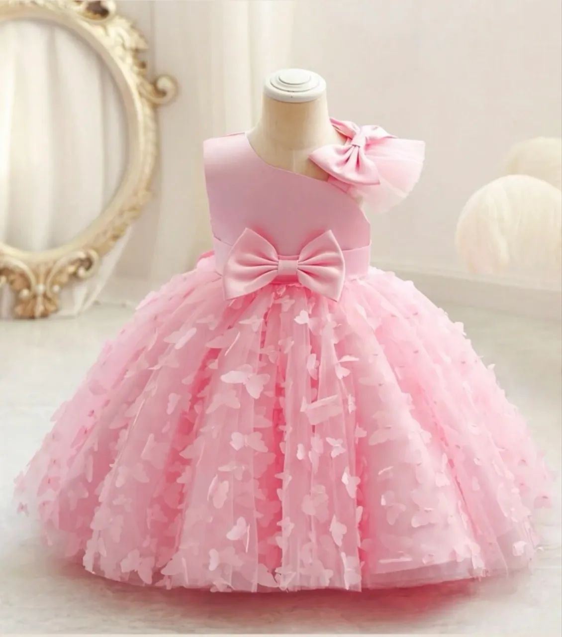 Vestido Princesa com borboletas 3D
