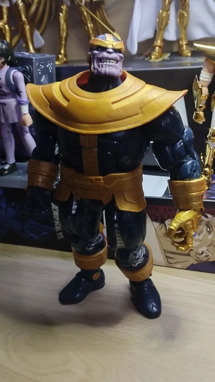 Vendo Thanos Marvel legends  - Foto 4