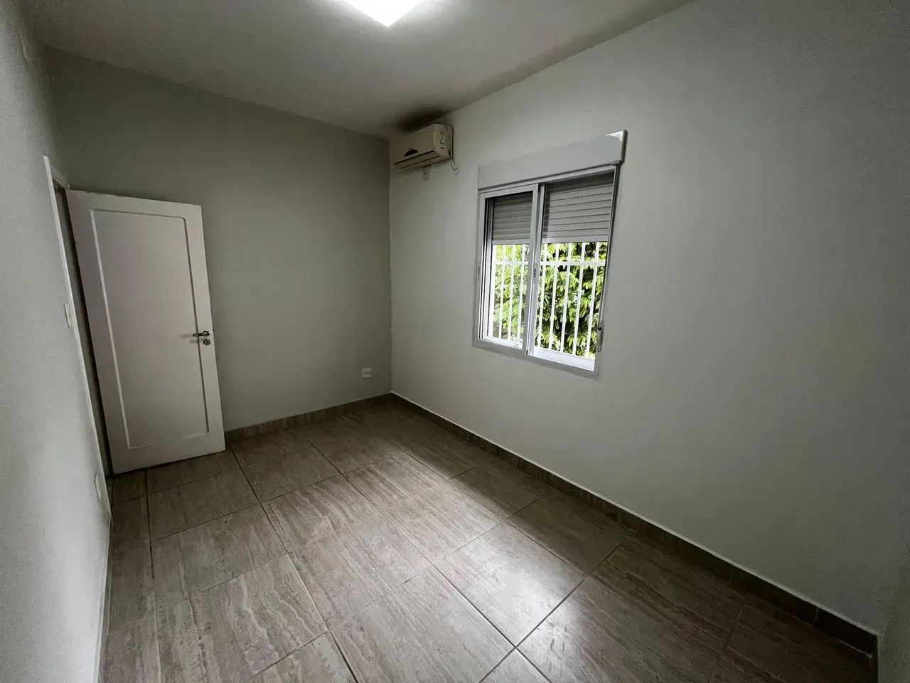 Amplo Sobrado em Santos/SP  Embaré | Venda e Locação - Foto 12