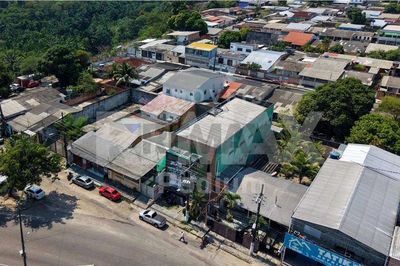 "Oportunidade Imperdível: Prédio Comercial em Manaus"