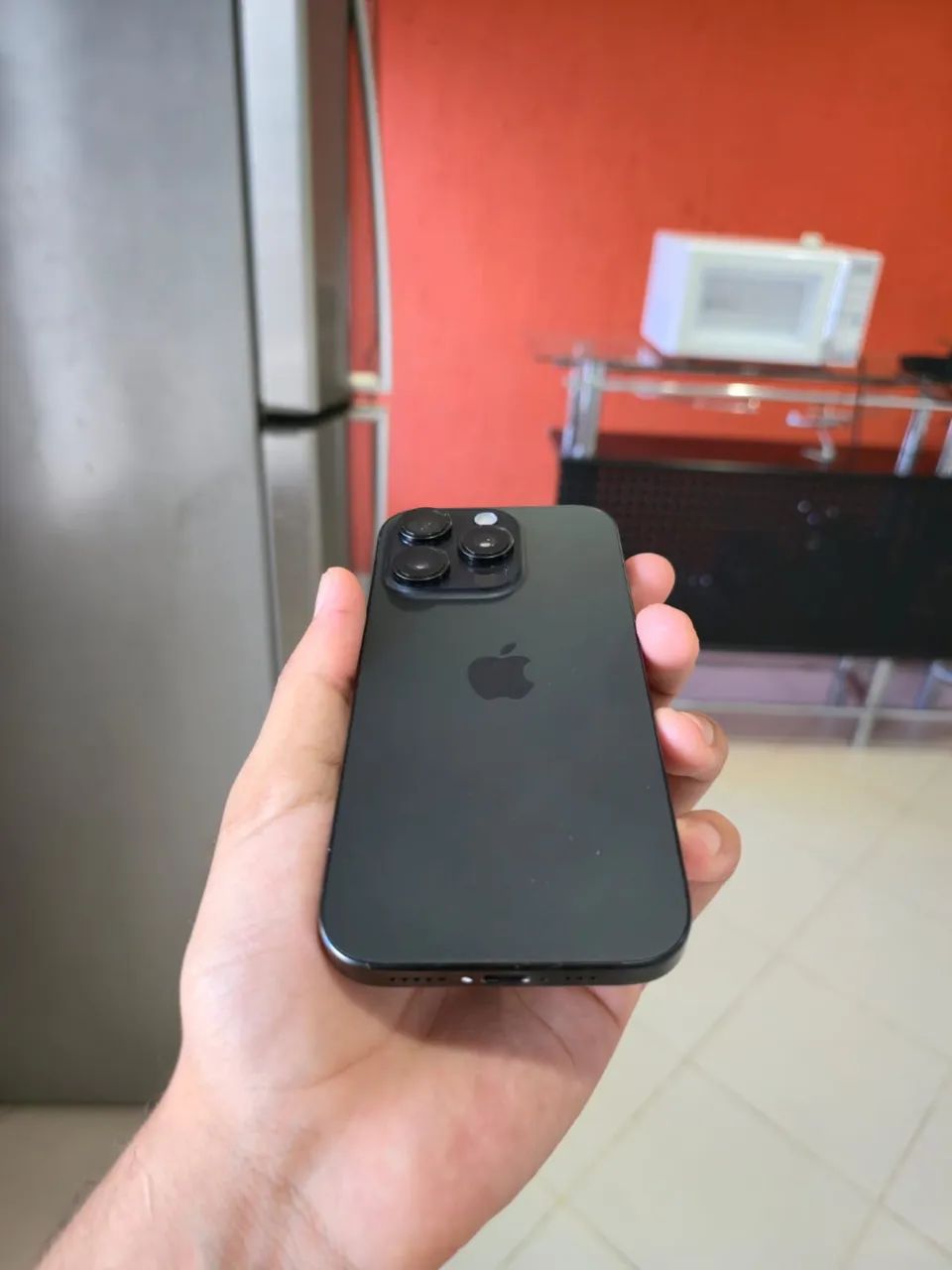 iPhone 16 pro  - Foto 3