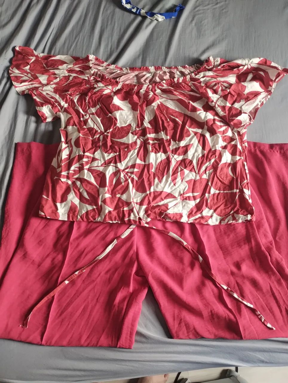 Conjunto Feminino Vermelho, tamanho G2