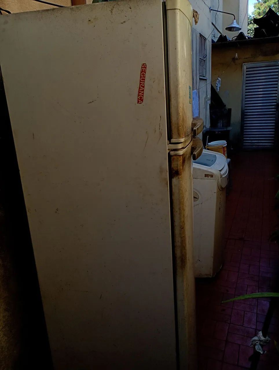 Geladeira e máquina de lavar com defeito  - Foto 4