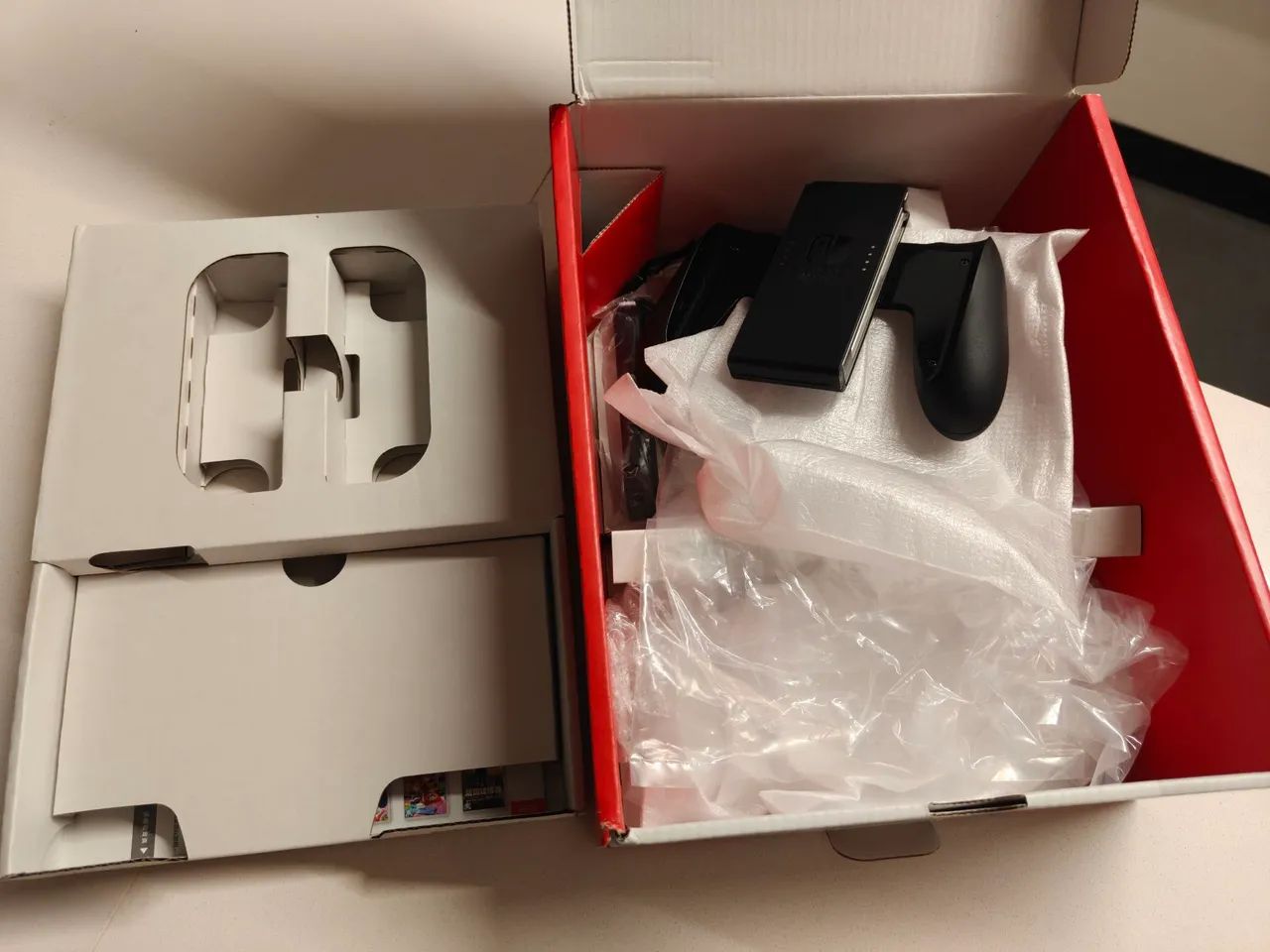 Nintendo Switch OLED usado, na caixa com acessórios e case do Zelda TOTK - Foto 4