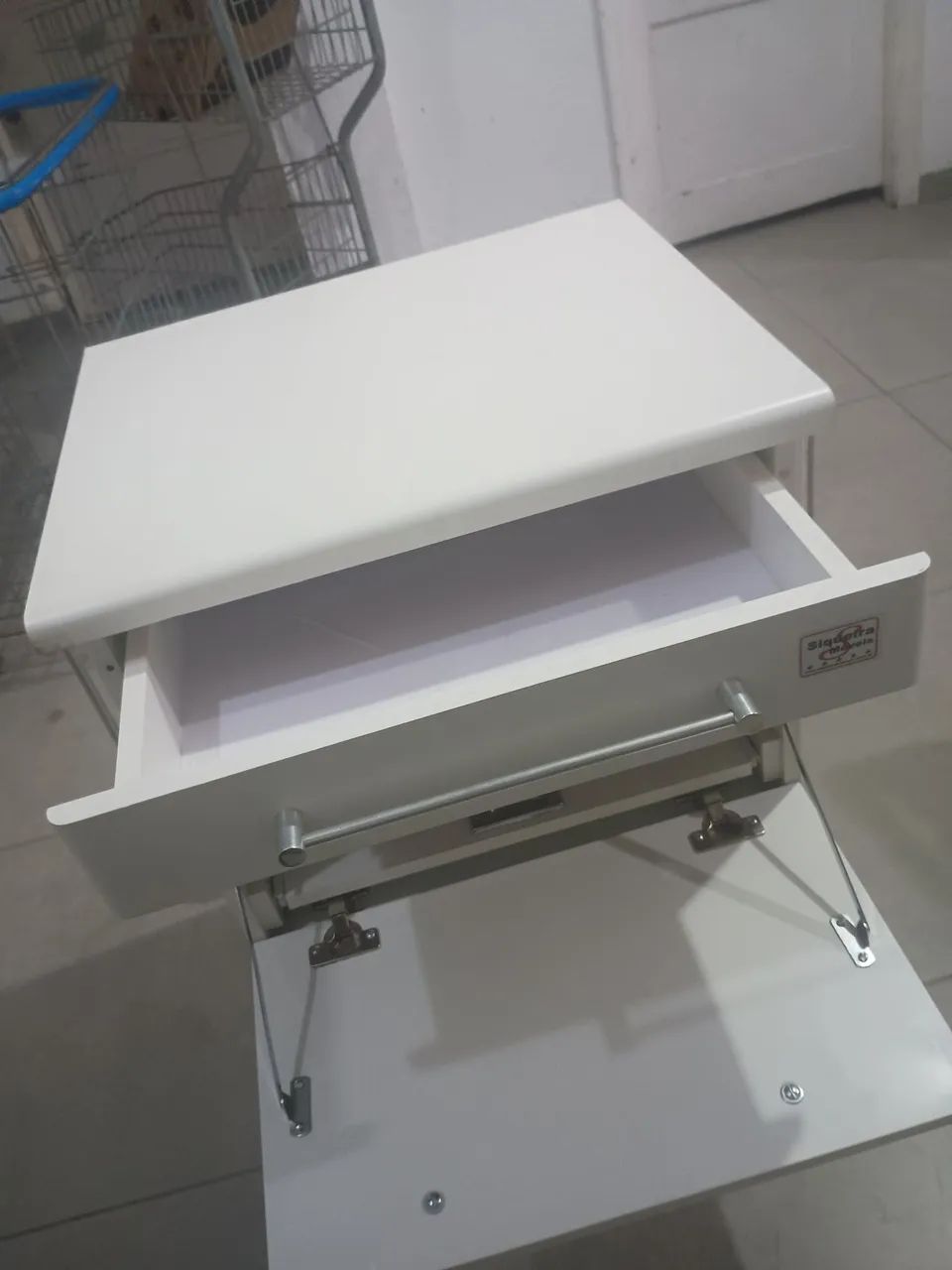 Cômoda com fechamento. - Foto 5