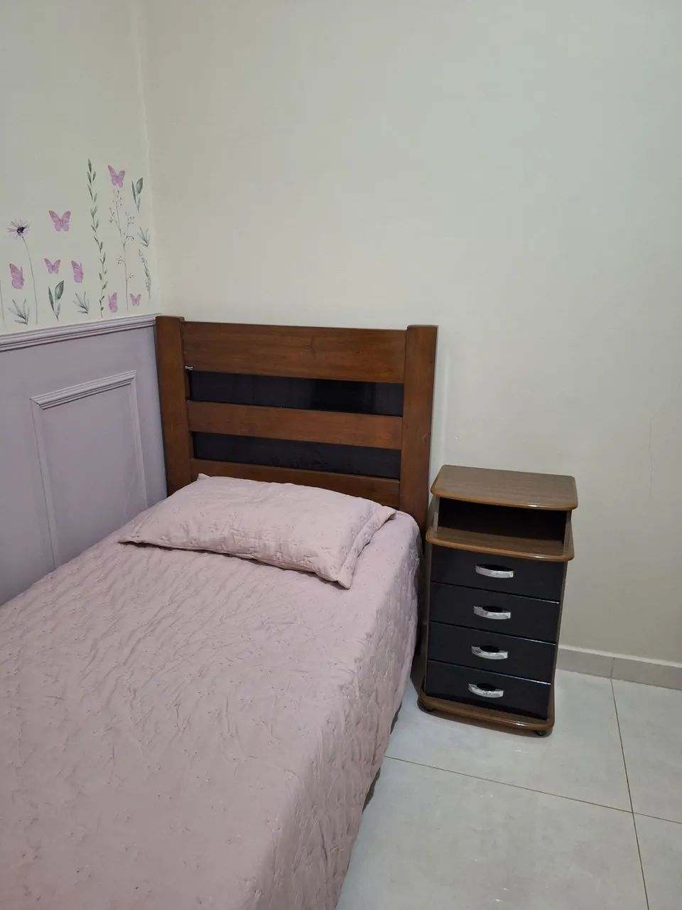 Cama de solteiro com colchão 
