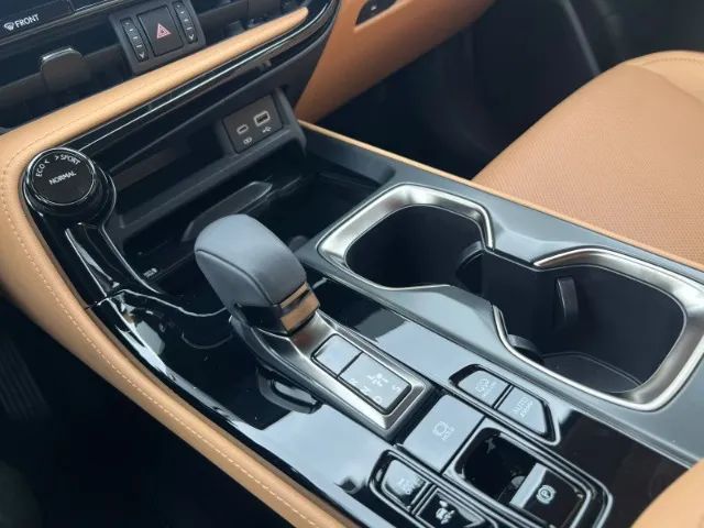Lexus NX-450h+ AWD 2.5 16V Aut. (Híbrido), foto 9 de 17