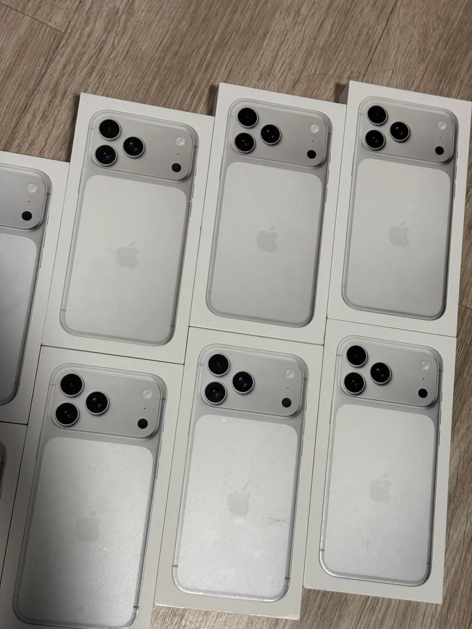 IPHONE 17 PRO MAX 256GB LACRADO 