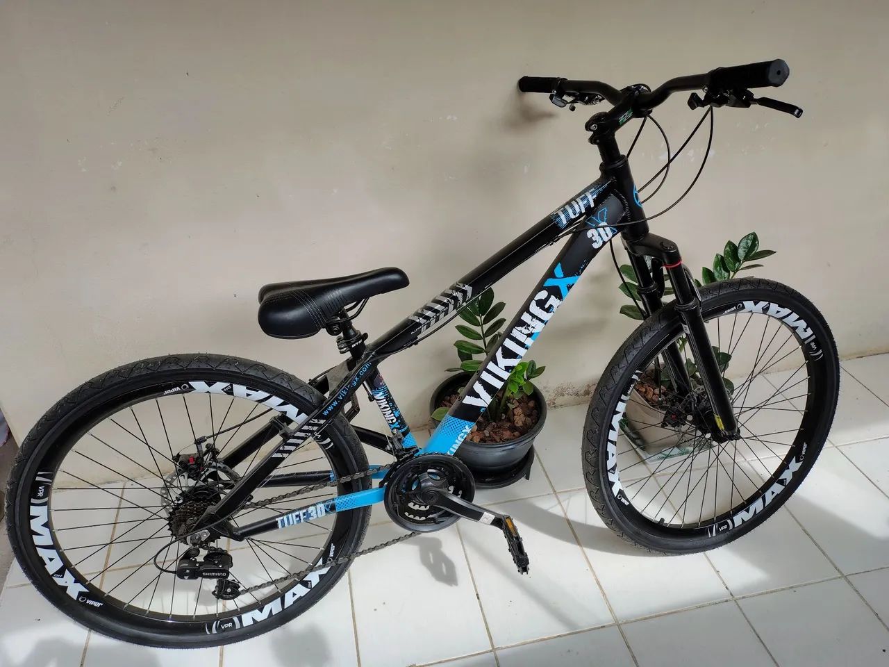 Vende se bicicleta nova 