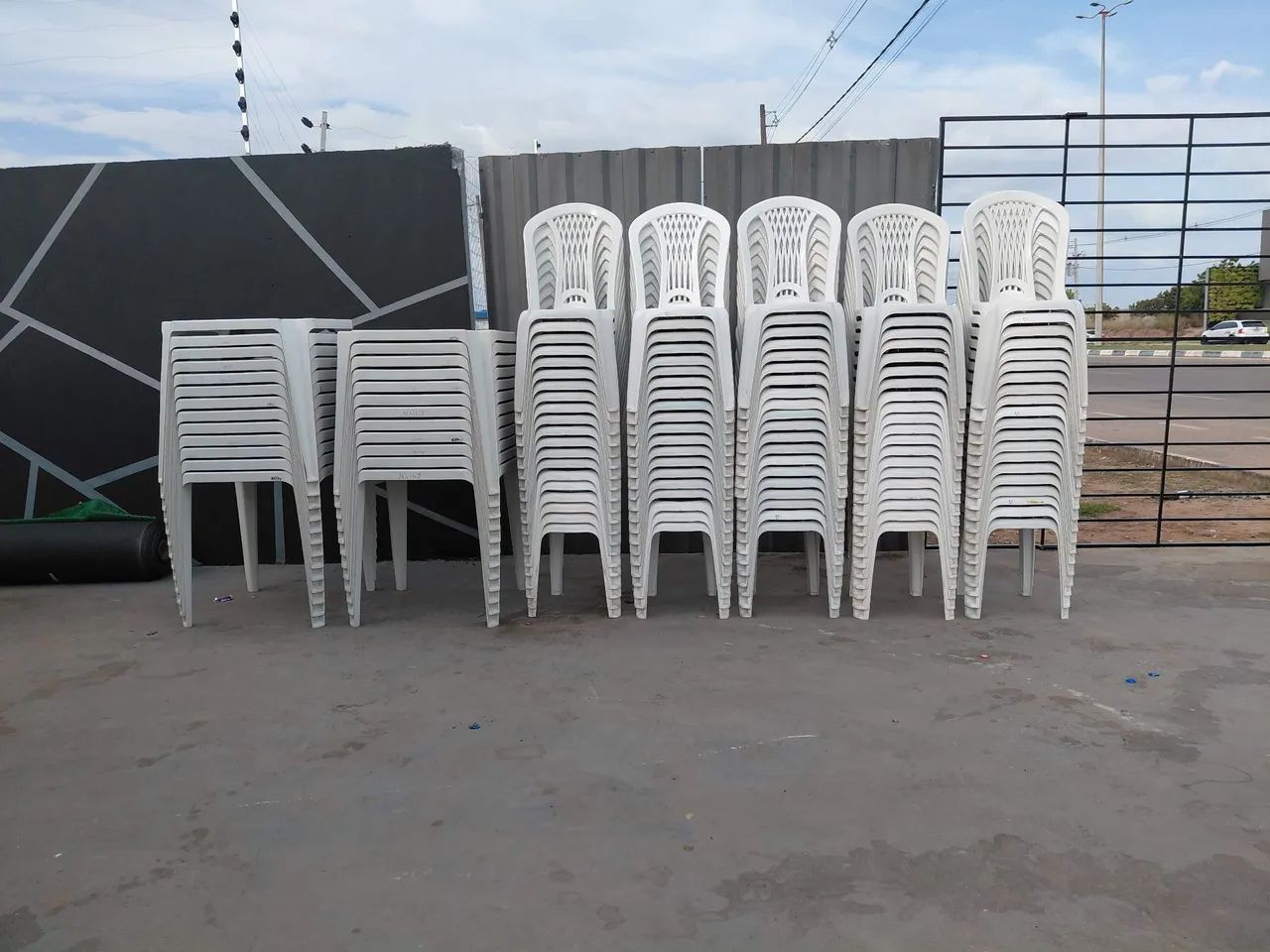Aluguel de Mesas e Cadeiras para Seu Evento 