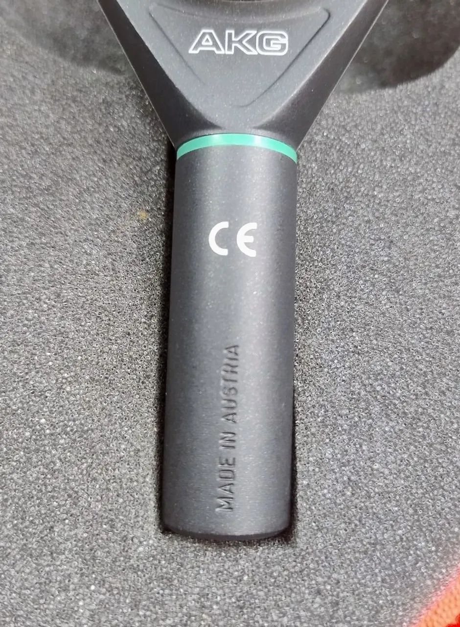 Microfone AKG D112 Made in Austria - sem uso - impecável - Foto 4