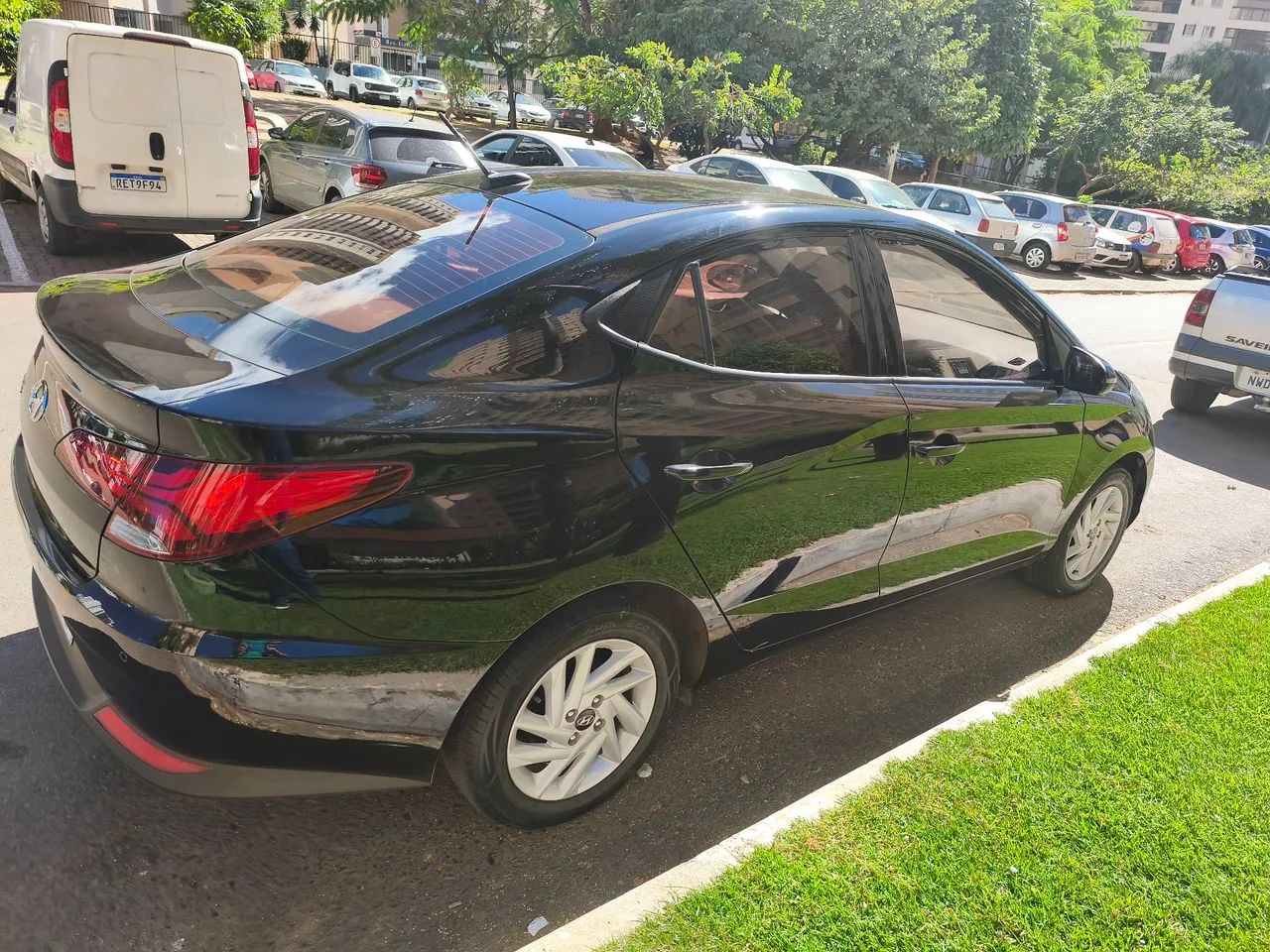 Hyundai HB20S Evolution 1.0 Flex 12V MEC 2022 - Foto 4