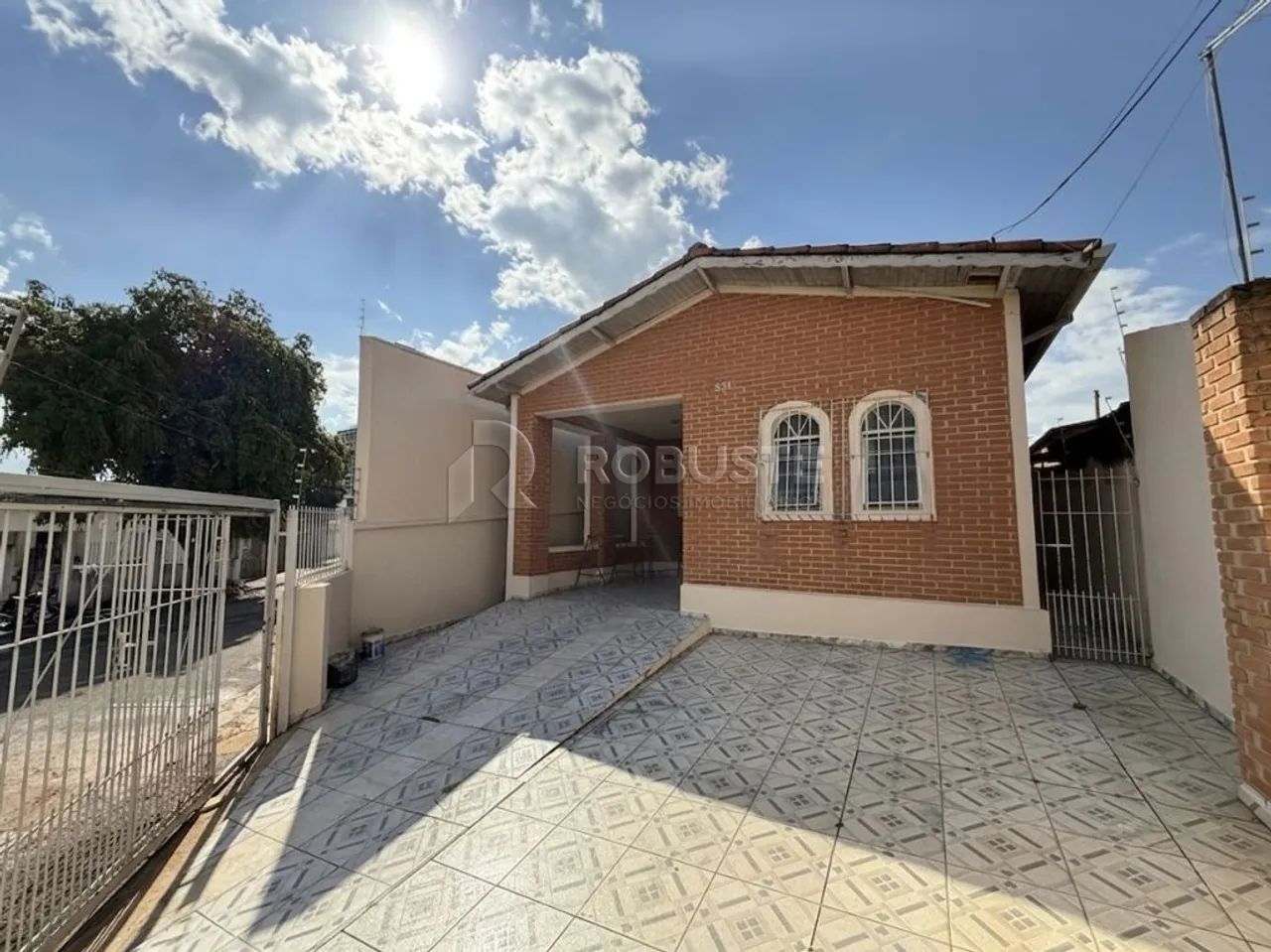 Casa para Alugar na Vila Nogueira em Botucatu, próximo da AAB