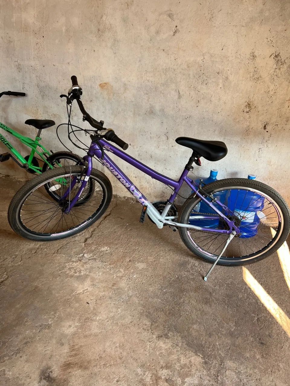 Bicicleta semi nova 