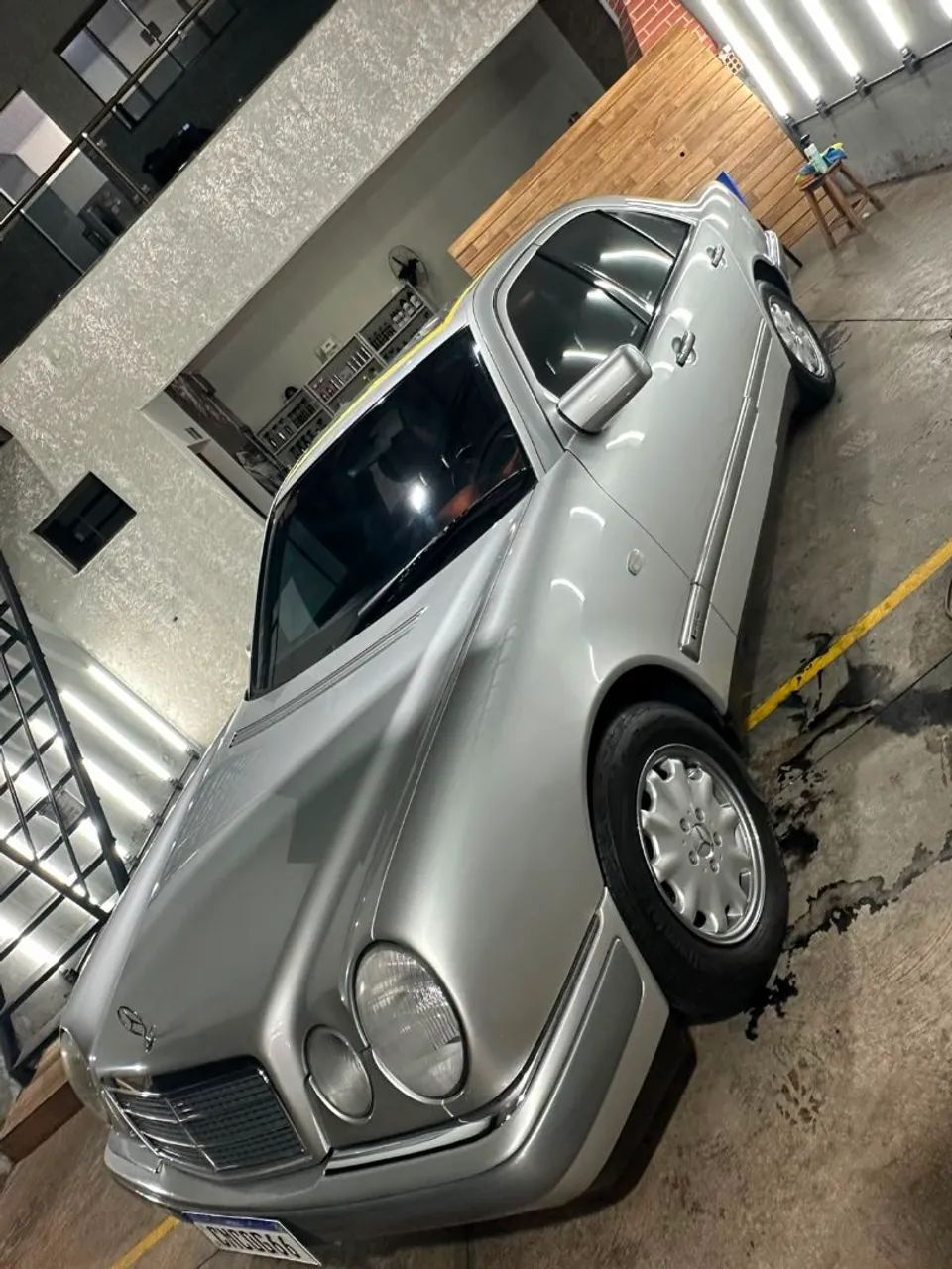 Mercedes-Benz E-240 1998