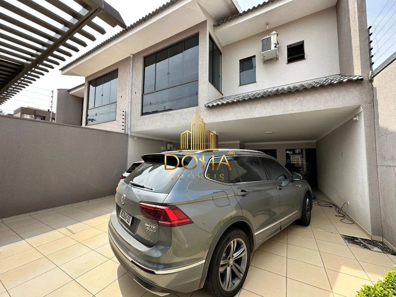 SOBRADO TRIPLEX COMERCIAL NO BAIRRO COQUEIRAL