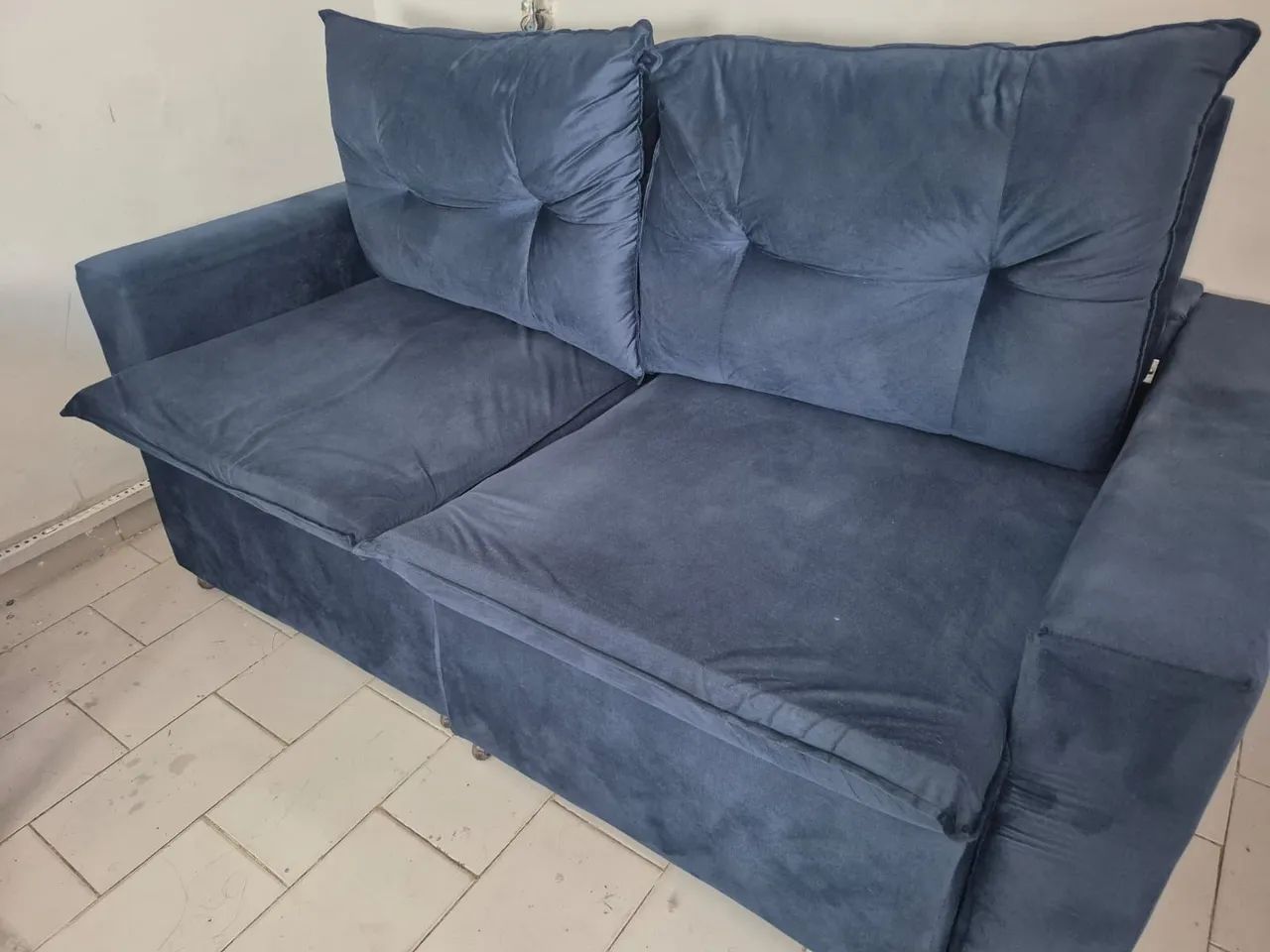 Poltrona, mesa de jantar, sofá cama - Foto 4