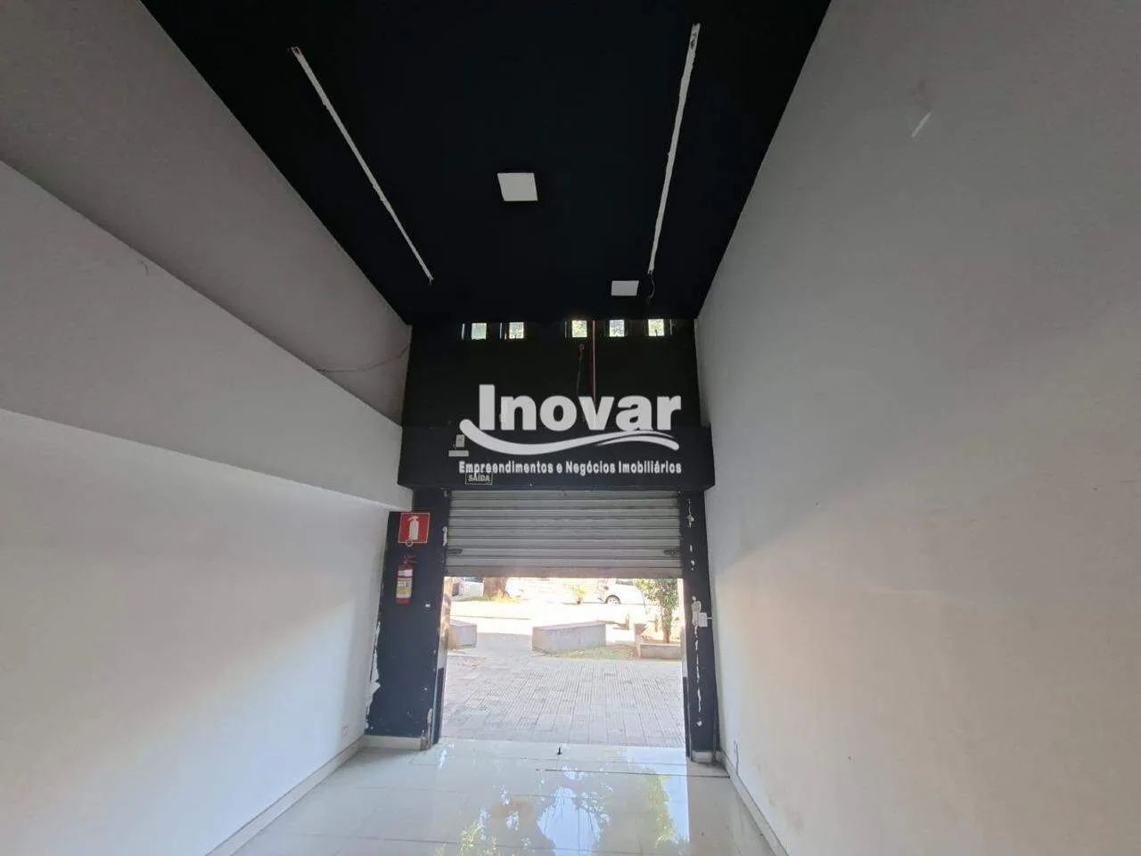 Loja em excelente ponto comercial com aproximadamente 70 m2, 01 bho, 01 copa, Px Academia  - Foto 4