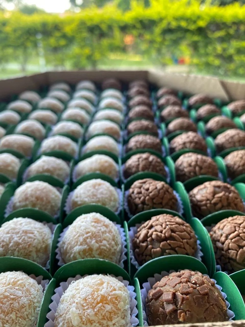 Docinhos e salgadinhos para festa - Foto 2