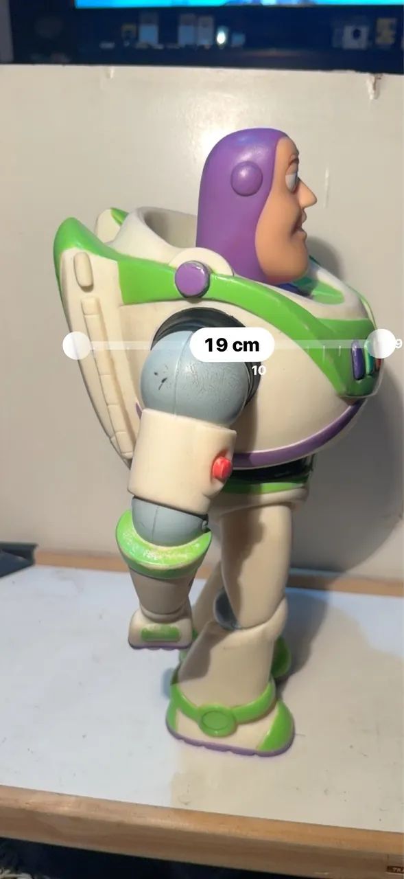 boneco do Buzz Lightyear de 40cm - Foto 5