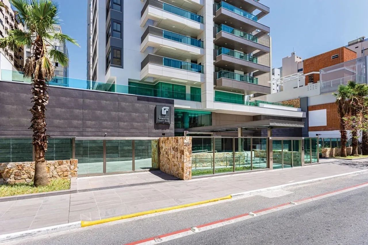 Lindo apartamento de 3 suítes mobiliado.