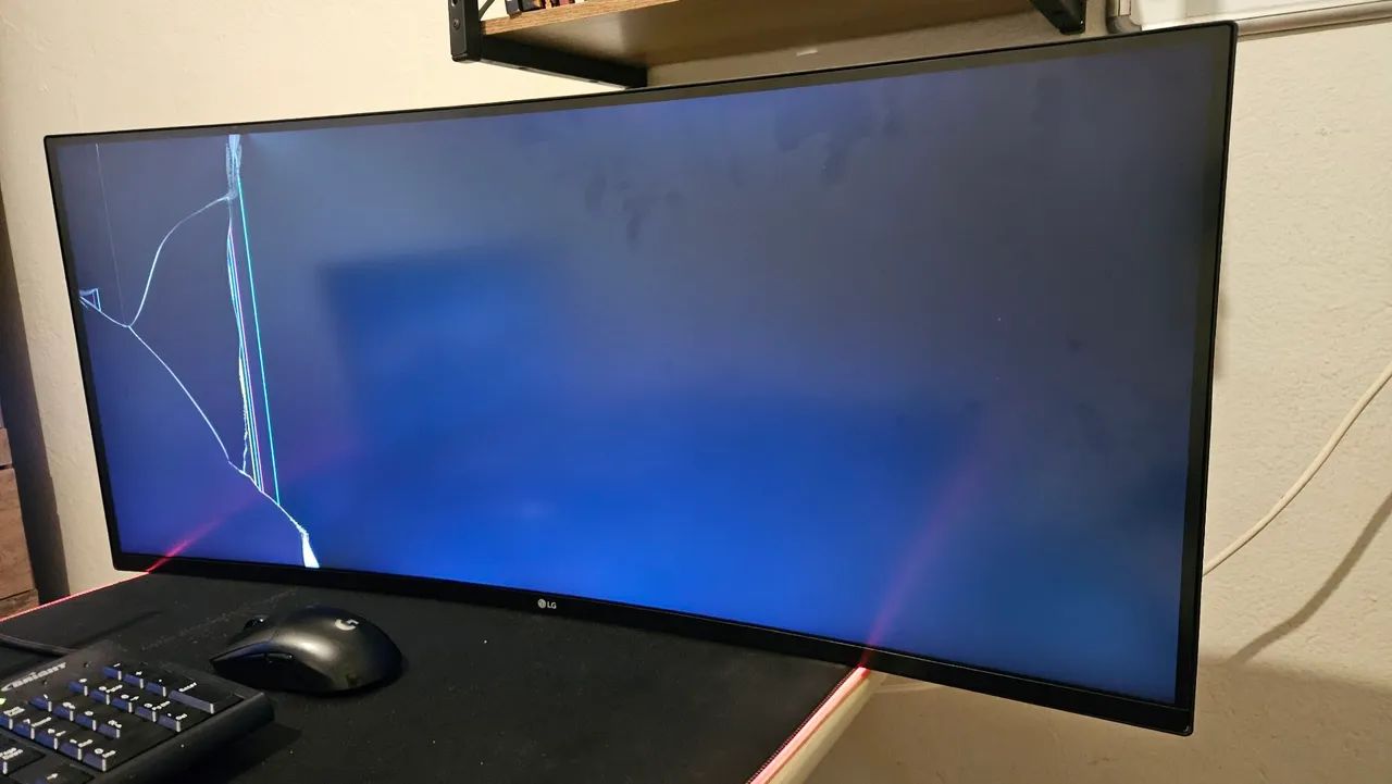 Monitor ultragear retirada de peça