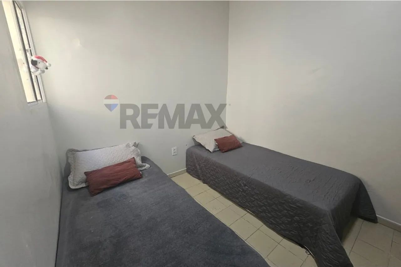 Casa de 2 Pisos no Centro | 2 Suítes, Piscina e 2 Vagas | Próxima à Lindopan - Foto 5