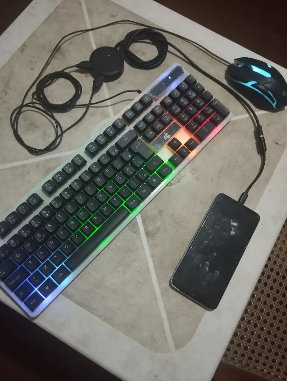 Kit Gamer Teclado + Mouse com LED - Funcionando via USB