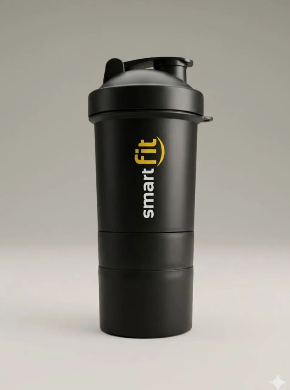 coqueteleira (shaker) preta da Smart Fit,