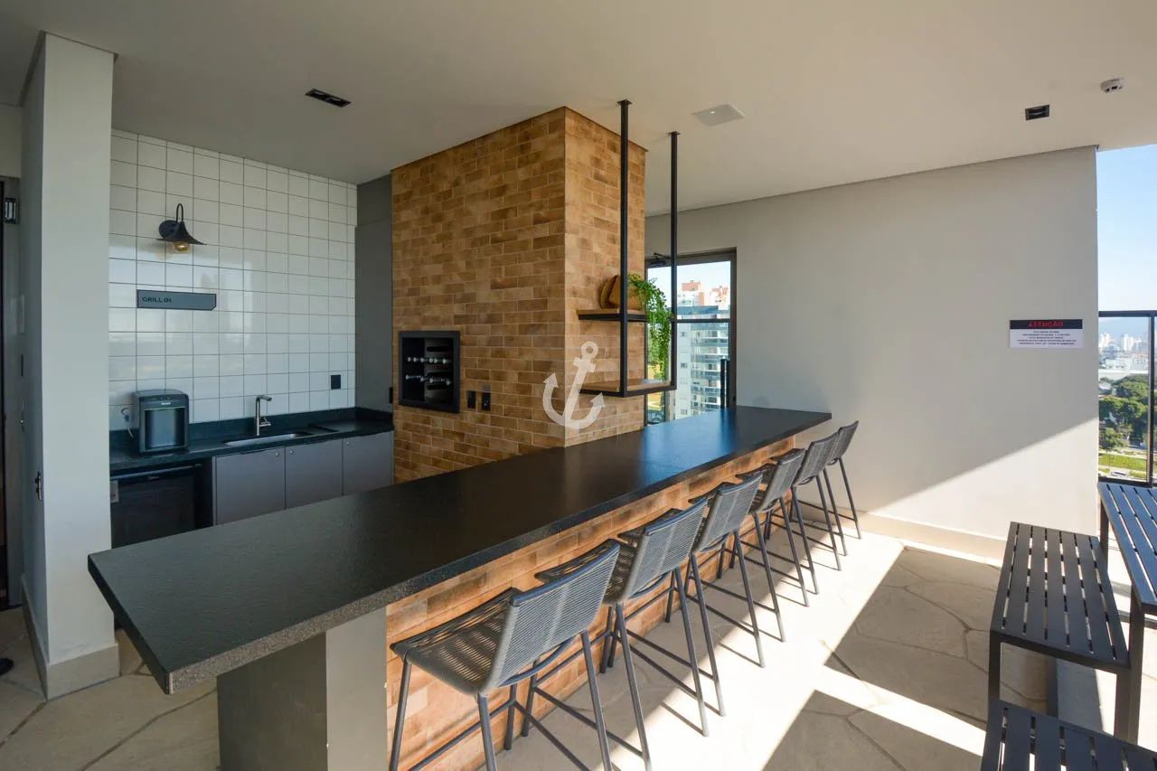 Studio mobiliado com 2 garagens no Estreito - Foto 3