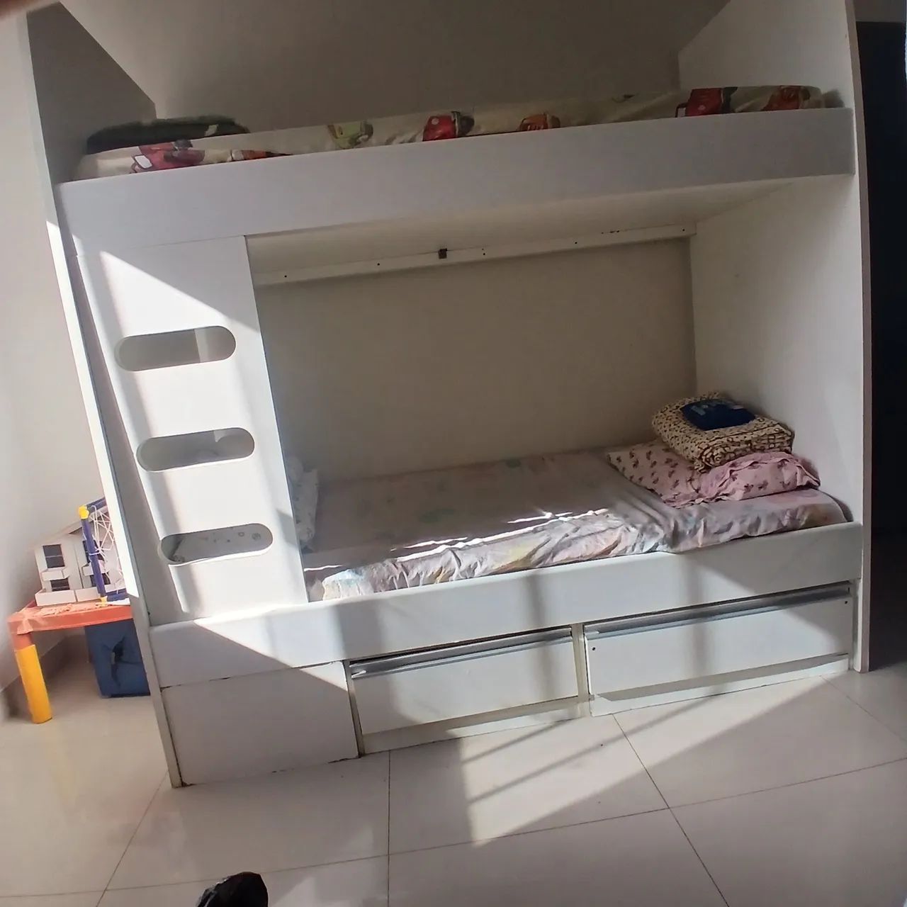 Cama Beliche em MDF Pesada com 2 Gavetas (Usada)  - Foto 5