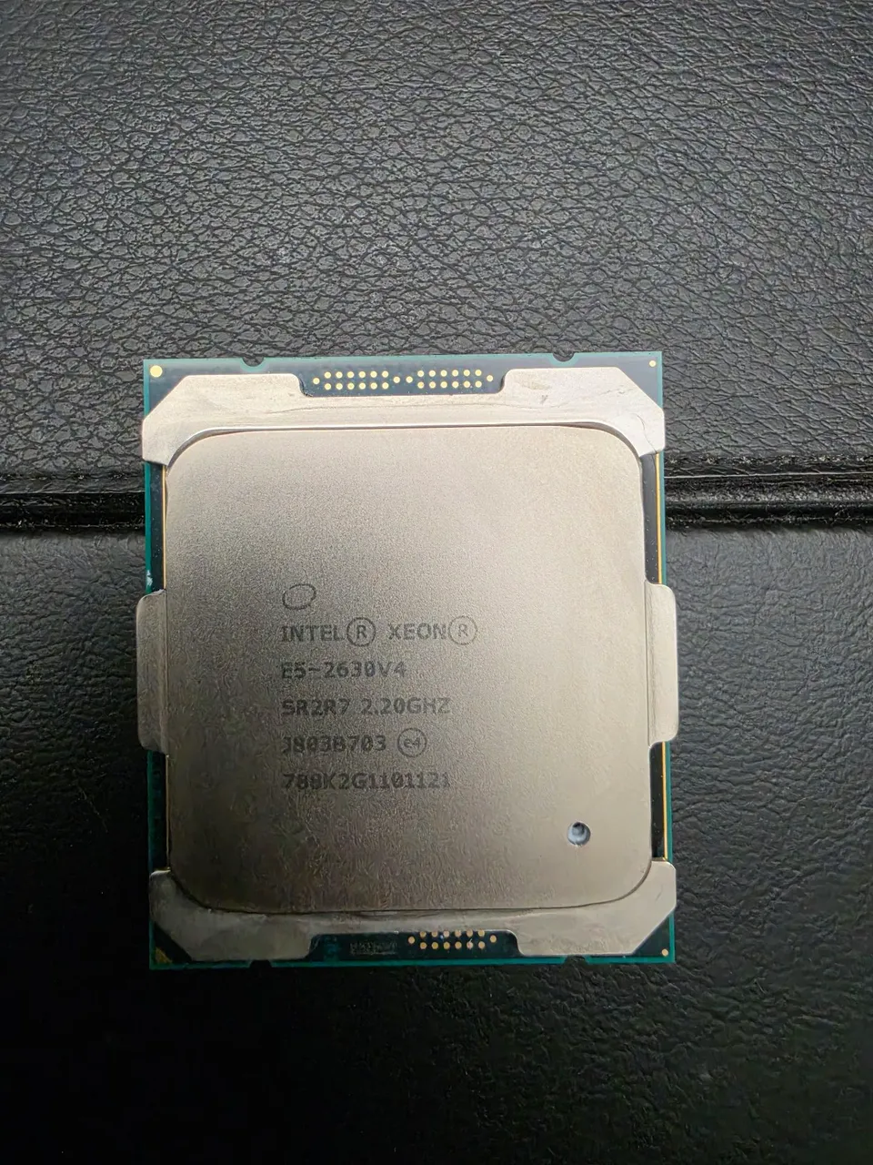 Xeon E5-2687W v4 - Processadores - Flamengo, Rio de Janeiro