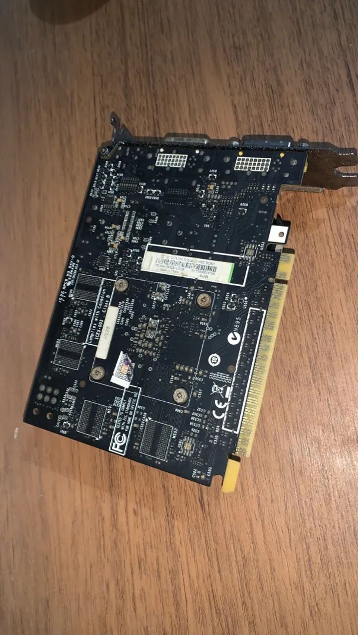 ZOTAC GTX 750TI 2GB - Foto 2