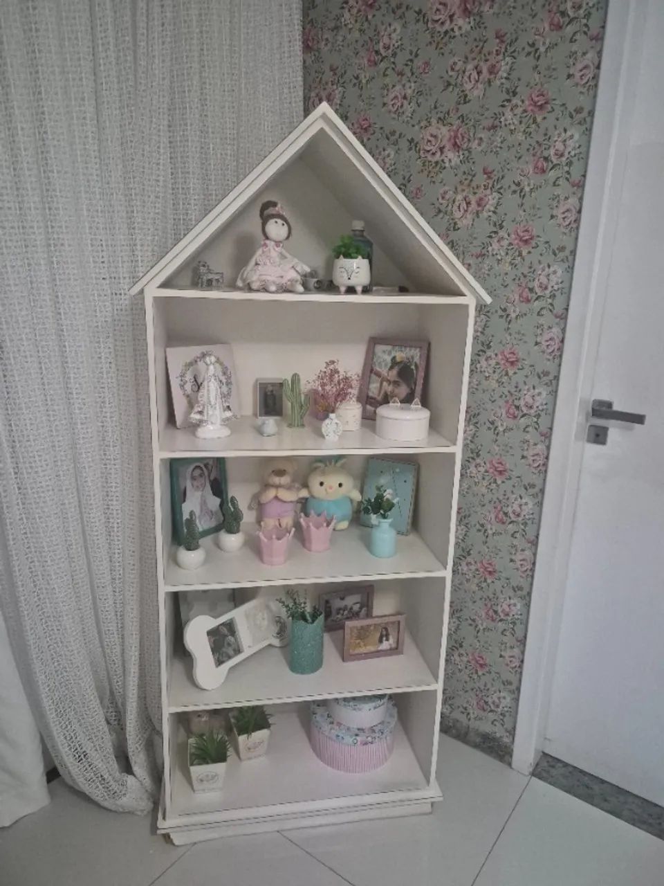 Quarto menina
