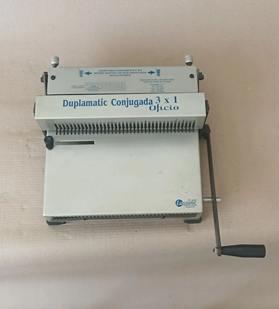 Encadernadora Manual Lassane Duplamatic 3×1 Wire-O Ofício | Pouco Uso | semi nova - Foto 6