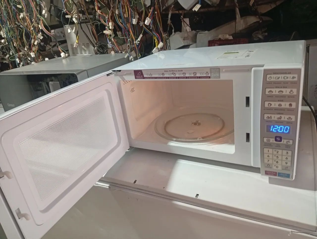 Microondas Electrolux 34 litros novinho funcionando perfeitamente  - Foto 2