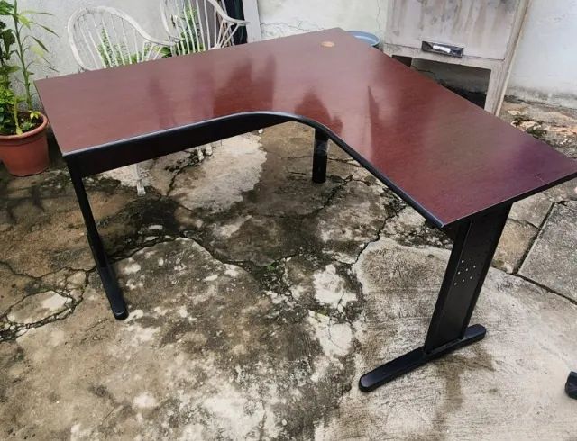 Mesa para escritorio em L Otimo estado 
