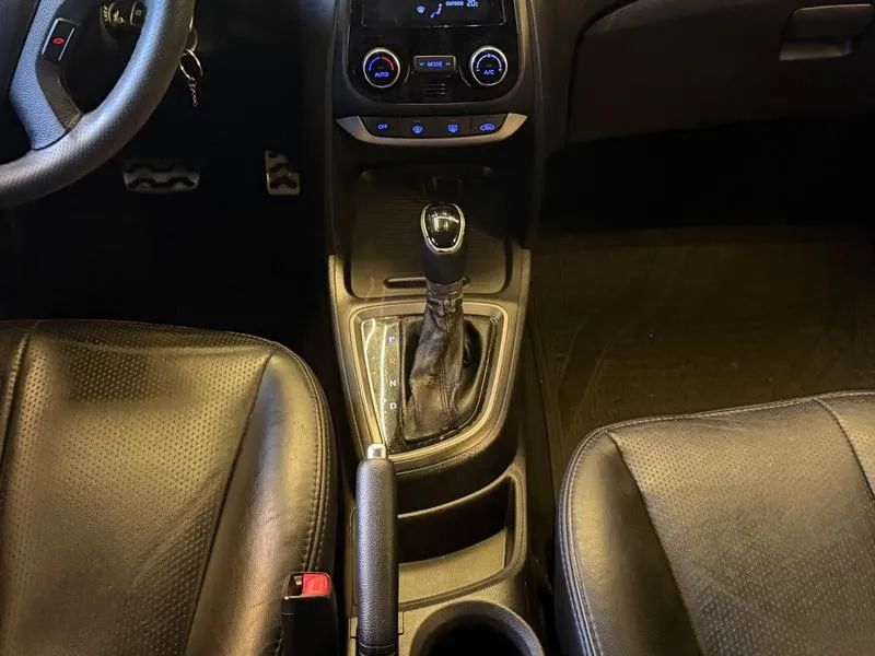 Hyundai HB20X Diamond 1.6 Flex 16V Aut., foto 13 de 13