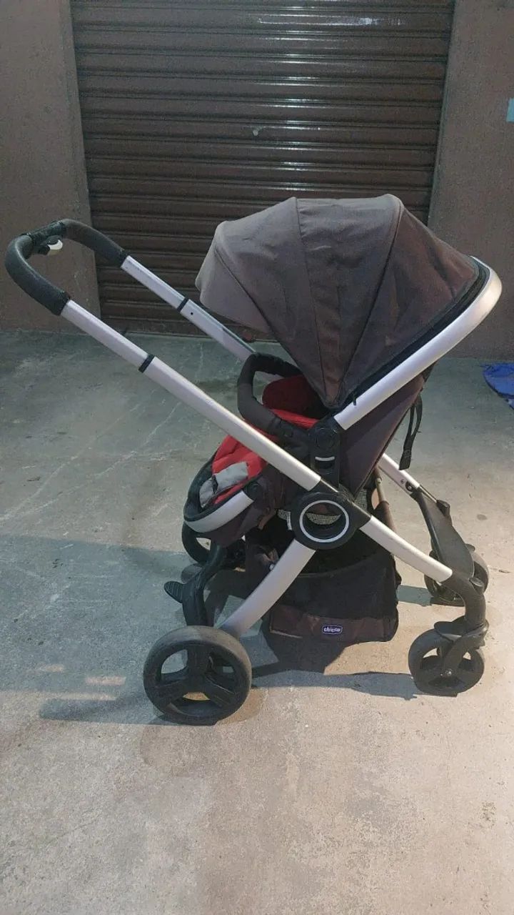 Carrinho de bebê Chicco - Foto 2