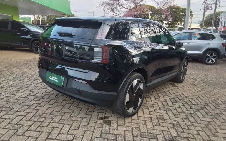 Volvo EX30 E60 Plus (elétrico) 2024 - Foto 3