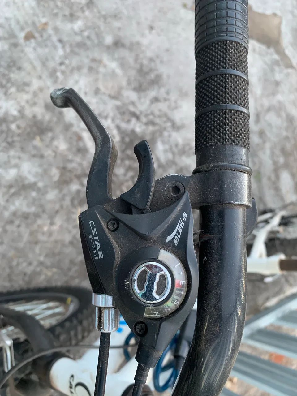 Bicicleta Caloi Max 21v aro 24? - Foto 2