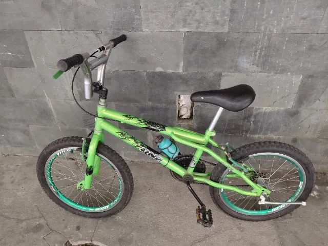 Bicicleta aro 20 pegar e andar - Foto 2